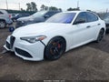 2018 Alfa Romeo Giulia — photo 2 of 18 | VIN ZARFAEEN6J7587540