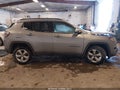 Photo 13 of 16 — 2018 Jeep Compass