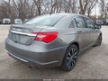 Photo 4 of 12 — 2011 Chrysler 200