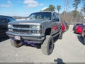 1999 Chevrolet Tahoe — photo 2 of 16 | VIN 1GNEK13R9XJ307209