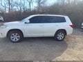 Photo 15 of 17 — 2010 Toyota Highlander