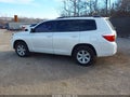 Photo 3 of 17 — 2010 Toyota Highlander
