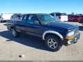 2002 Chevrolet S-10 — photo 1 of 11 | VIN 1GCDT19W628140984