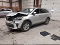 2019 Kia Sorento — photo 2 of 16 | VIN 5XYPG4A34KG583549
