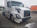 Photo 1 of 16 — 2014 Volvo VN
