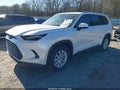 Photo 2 of 20 — 2026 Toyota Highlander