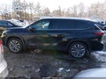 Photo 14 of 16 — 2020 Toyota Highlander
