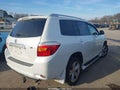Photo 4 of 17 — 2009 Toyota Highlander