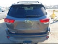 Photo 16 of 19 — 2017 Toyota Highlander