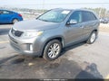 Photo 2 of 16 — 2015 Kia Sorento