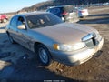 Photo 1 of 17 — 1998 Lincoln Town Car