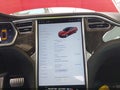 2013 Tesla Model S — photo 7 of 19 | VIN 5YJSA1CP6DFP09365