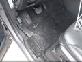 Photo 16 of 17 — 2020 Land Rover Discovery