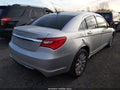 Photo 4 of 11 — 2011 Chrysler 200