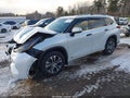 2022 Toyota Highlander Hybrid — photo 2 of 17 | VIN 5TDGBRCHXNS557338
