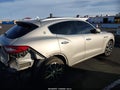 Photo 20 of 21 — 2017 Maserati Levante
