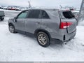 2015 Kia Sorento — photo 3 of 13 | VIN 5XYKT3A63FG586958