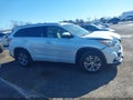Photo 13 of 18 — 2015 Toyota Highlander