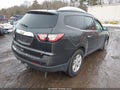 Photo 4 of 16 — 2017 Chevrolet Traverse