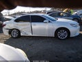 Photo 13 of 16 — 2015 Lexus ES 300h