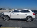 2017 Lincoln MKX — photo 15 of 17 | VIN 2LMPJ6LR8HBL10741