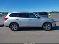 Photo 14 of 17 — 2019 Nissan Pathfinder