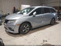 2018 Honda Odyssey — photo 2 of 17 | VIN 5FNRL6H81JB051571