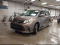 2018 Toyota Sienna — photo 2 of 16 | VIN 5TDKZ3DC8JS908327