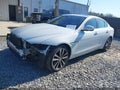 Photo 2 of 17 — 2020 Jaguar XE