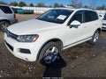 2011 Volkswagen Touareg — photo 2 of 14 | VIN WVGFF9BP6BD003726