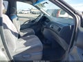 Photo 5 of 16 — 2002 Toyota Sienna