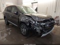 Photo 1 of 16 — 2018 Mitsubishi Outlander