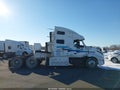 Photo 13 of 17 — 2019 Volvo VNL