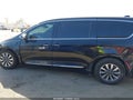 Photo 14 of 18 — 2023 Chrysler Pacifica