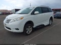 2017 Toyota Sienna — photo 2 of 17 | VIN 5TDKZ3DCXHS833060