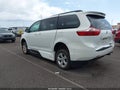 2017 Toyota Sienna — photo 3 of 17 | VIN 5TDKZ3DCXHS833060