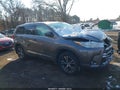 Photo 13 of 17 — 2018 Toyota Highlander