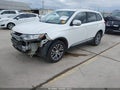 Photo 2 of 19 — 2017 Mitsubishi Outlander