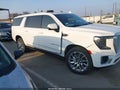2022 GMC Yukon XL — photo 13 of 19 | VIN 1GKS2JKL3NR353453