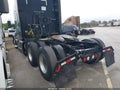 Photo 3 of 18 — 2020 Kenworth T680