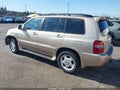 Photo 3 of 17 — 2004 Toyota Highlander