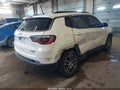 Photo 4 of 19 — 2018 Jeep Compass