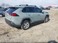 Photo 4 of 19 — 2021 Toyota RAV4