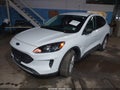 2022 Ford Escape — photo 2 of 16 | VIN 1FMCU9G6XNUA30523
