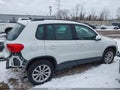 2015 Volkswagen Tiguan — photo 14 of 17 | VIN WVGBV7AX6FW510465