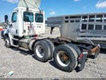 Photo 3 of 14 — 2019 Freightliner Cascadia 125