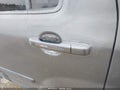 Photo 12 of 14 — 2005 Honda CR-V