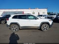 Photo 13 of 16 — 2017 Jeep Cherokee