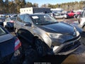 Photo 13 of 16 — 2016 Toyota RAV4