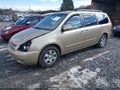 Photo 2 of 16 — 2009 Kia Sedona